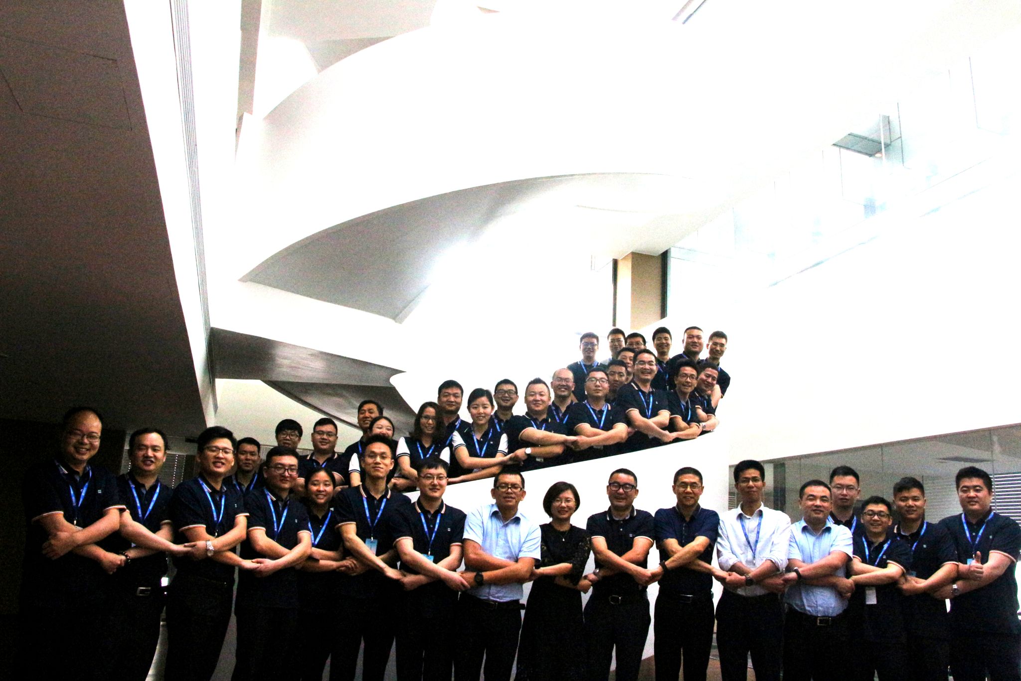 “才高能识远、启迪方成才”星空电竞环境第一期管理骨干选拔培训班顺利启动