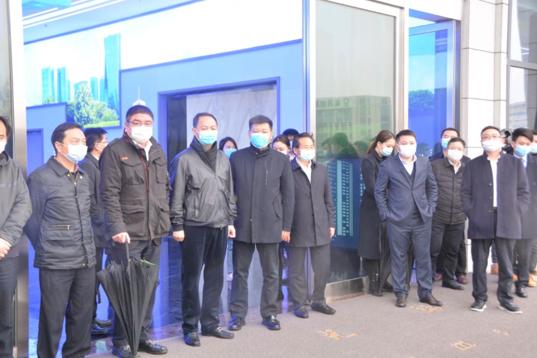 长沙市委副书记、代市长郑建新一行调研星空电竞环境长沙中联产业园