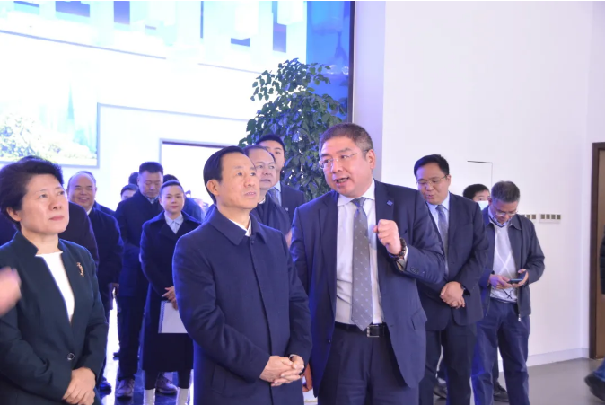 奋进新征程丨湖南省委书记许达哲一行莅临星空电竞环境长沙基地调研考察